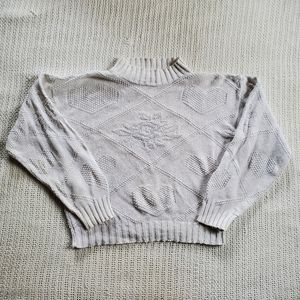 VTG Willow Ridge 90s Women's Petite XS White Heart Flower Knit Mock Neck Sweater